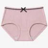 Ribbed women's panties crafted as everyday panties for women in soft stretch material.