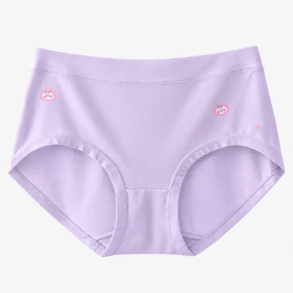 Light purple lavender hipster underwear made of premium cotton panties for comfortable underwear for women.